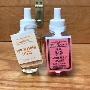 NWT Bath & Body Works Wallflowers refills Set of 2